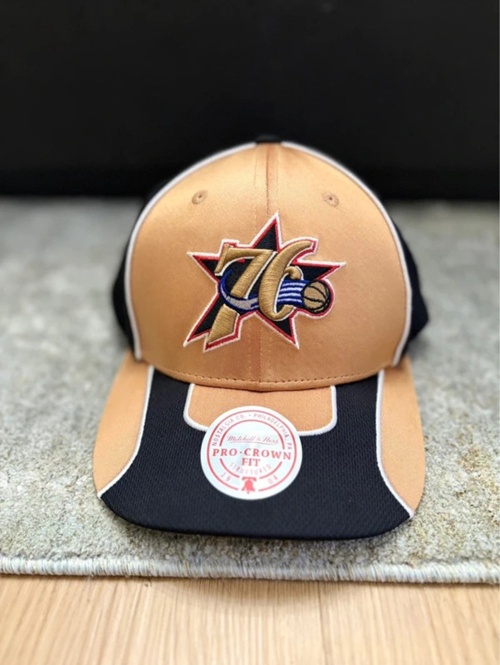 Mitchell & Ness Philadelphia 76ers Pro Crown Fit Snapback Hat NWT